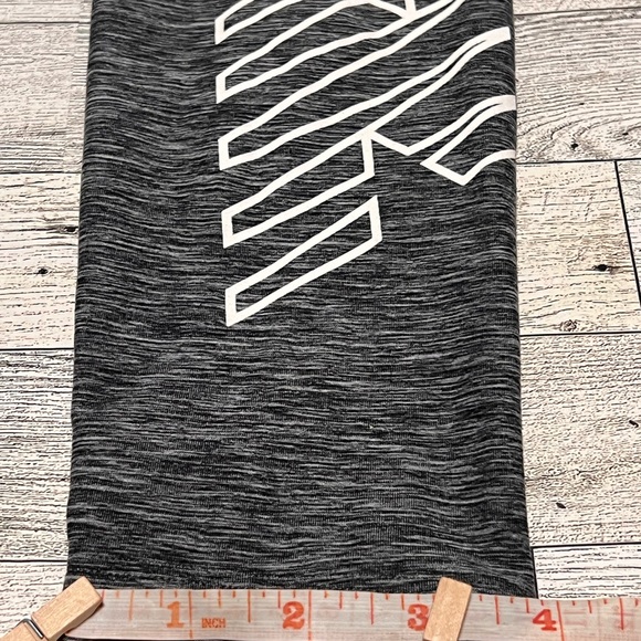 NEW BALANCE NB Dry Black Gray Athletic Leggings White Logo Left Leg Womens XS - Picture 9 of 9